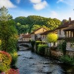 découvrez les plus beaux villages à visiter autour de limoges en haute-vienne, entre charme authentique, patrimoine riche et paysages pittoresques pour une escapade inoubliable.
