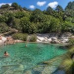 découvrez les piscines naturelles de zoza en corse, un endroit idyllique pour la baignade et l'exploration de la nature préservée. profitez d'un cadre exceptionnel et d'une expérience unique au cœur d'un paysage naturel magnifique.