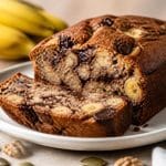 découvrez notre recette saine et moelleuse de gâteau banane chocolat, facile à préparer pour un dessert gourmand et healthy.