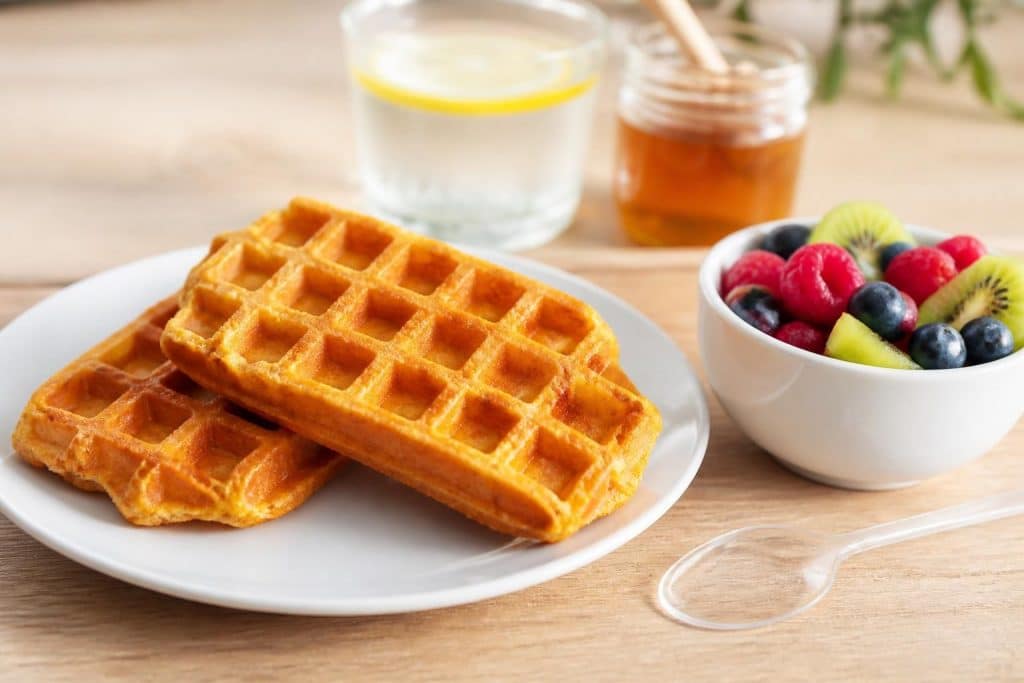 découvrez notre recette facile et rapide de gaufres à la patate douce, healthy et savoureuse, parfaite pour un petit-déjeuner ou goûter gourmand et nutritif.